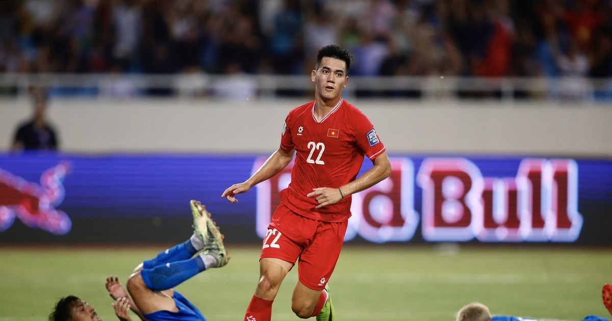 Việt Nam đánh bại Philippines 3-2 để duy trì giấc mơ giành vé dự World Cup