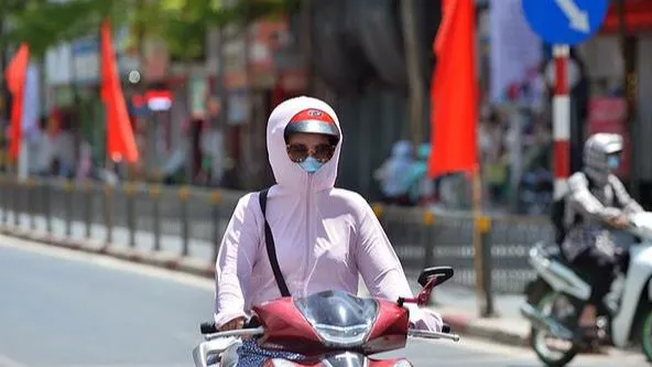 Miền Trung đón đợt nắng nóng mới, Nam bộ có mưa ở nhiều nơi