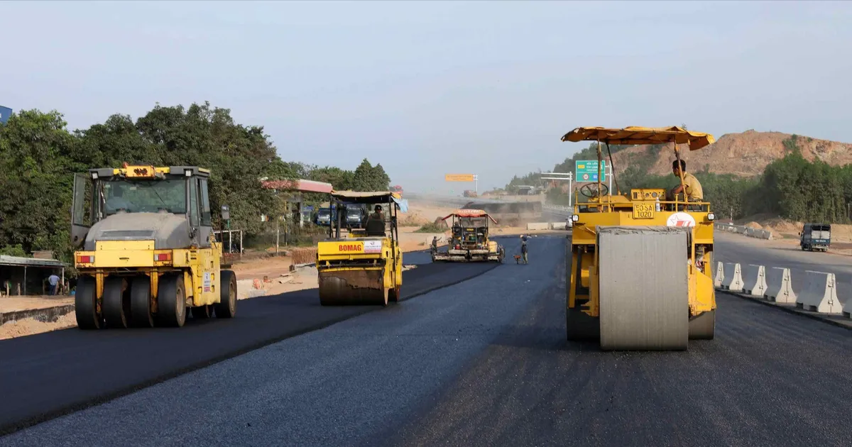 Khẩn trương chuẩn bị lễ khánh thành, khởi công các công trình vào ngày 19-12