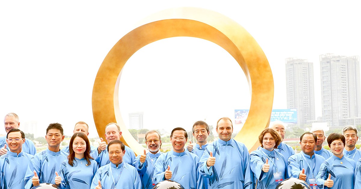Ho Chi Minh City unveils its International Friendship Symbol | SGGP ...