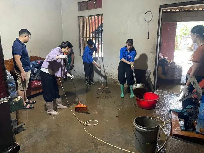 Provinces told to stay alert to flash floods triggered by prolonged heavy rains