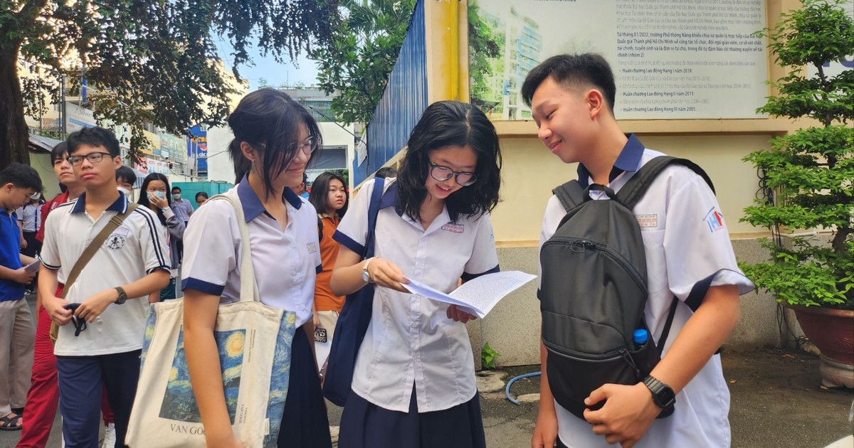 Reporting related to điểm chuẩn lớp 10 năm 2026