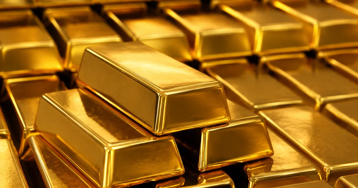 Vàng thế giới giảm xuống dưới ngưỡng 4.620 USD