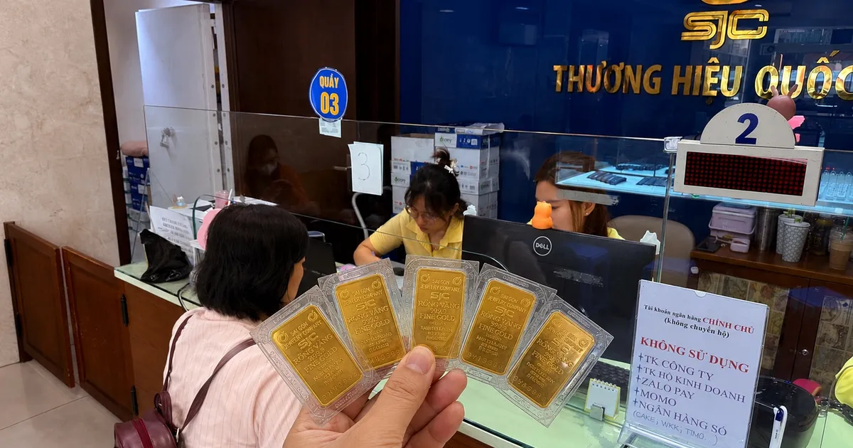 Giá vàng sáng 17/8 tiếp tục tăng
