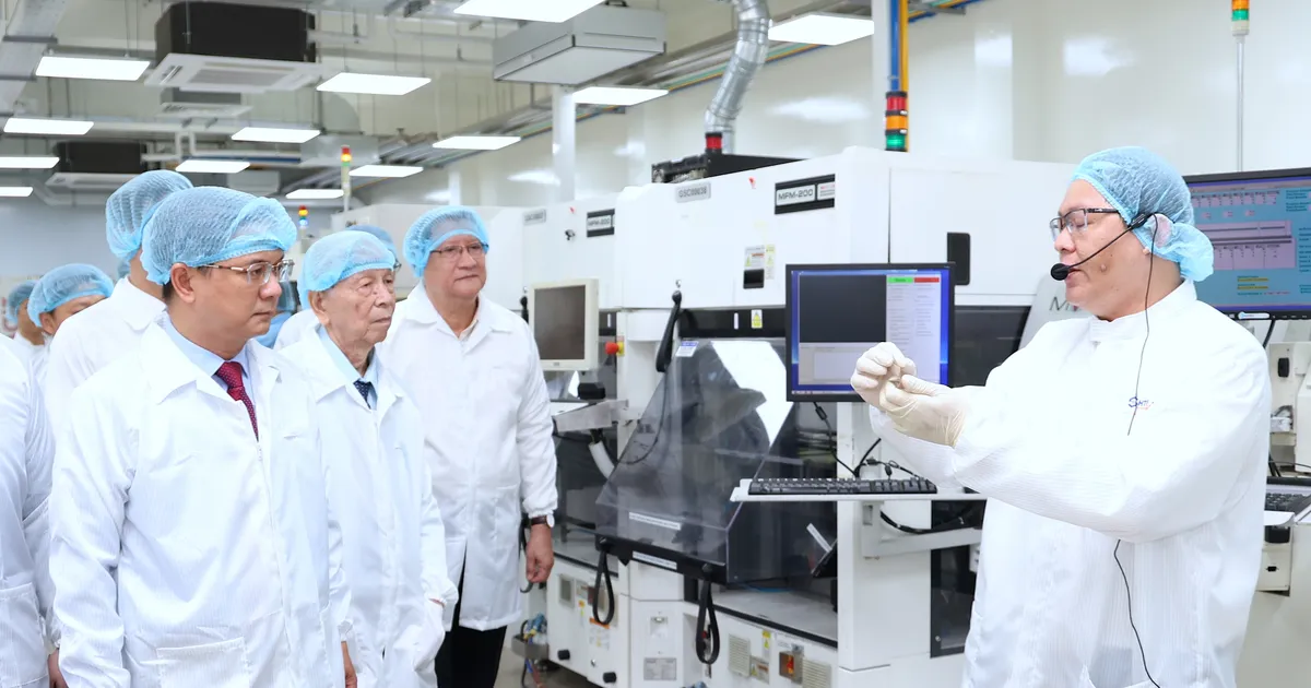 Xây dựng nguồn nhân lực bán dẫn phục vụ phát triển bền vững