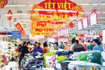 Rộn ràng mua sắm cuối năm