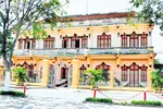 Mảnh đất tình người