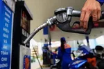 Giá xăng dầu tiếp tục tăng mạnh từ 15h ngày 25-9