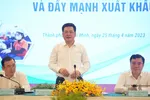 Doanh nghiệp xuất khẩu 'hụt hơi' khi đối mặt nhiều 'luật chơi' mới 
