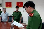 Cơ quan CSĐT Công an tỉnh Bà Rịa - Vũng Tàu đọc lệnh khởi tố Giám đốc Sở Y tế