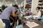 Người dân làm thủ tục nhà, đất tại CN VP Đất đai TP Thủ Đức