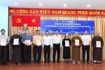 Sở TNMT trao GCN cho các cơ sở tôn giáo vào tháng 8-2023