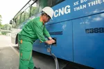Hàng trăm xe buýt ở TPHCM chạy khí CNG có nguy cơ bị gián đoạn hoạt động từ 1-1-2026 
