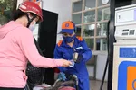 Kỳ này, giữ nguyên giá xăng. Ảnh: VIẾT CHUNG