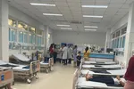 Quảng Ngãi: Hơn 30 học sinh nhập viện sau khi ăn đồ người lạ mang tới