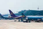 Sau 2 ngày, Cục Hàng không dỡ bỏ lệnh, cho phép đón khách nhập cảnh tại Tân Sơn Nhất và Nội Bài