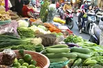 Nhiều chợ tại TPHCM đang tăng giá rau xanh