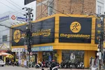 Trong ảnh là cửa hàng ở trung tâm thị xã An Nhơn, tỉnh Bình Định bị TGDĐ lấy lý do việc kinh doanh tại địa điểm "không hiệu quả về chi phí" nên đơn phương chấm dứt hợp đồng trước hạn. Ảnh: NVCC