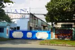 Công ty TNHH Tashuan (KCN Tân Tạo, quận Bình Tân) có vốn đầu tư Đài Loan tại Việt Nam. Doanh nghiệp đang gặp khó khăn về tài chính nên phải tạm thời đóng cửa. (Ảnh: Hoàng Minh)