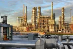 Một nhà máy lọc dầu của Nga. (Ảnh: The Moscow Times)