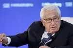Henry Kissinger: Đại dịch virus corona sẽ mãi mãi thay đổi trật tự thế giới