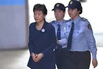 Cựu Tổng thống Hàn Quốc Park Geun-hye bị đề nghị mức án 35 năm tù