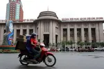 Trụ sở Ngân hàng Nhà nước Việt Nam - Ảnh: WSJ