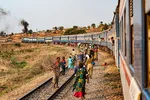  Đường sắt Tazara là một tuyến đường sắt ở Đông Phi nối cảng Dar es Salaam ở phía đông Tanzania với thị trấn Kapiri Mposhi ở tỉnh Trung tâm Zambia.