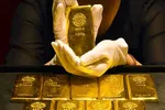 Giá vàng 25/8: 56,3 triệu đồng/lượng, vàng đi ngang chờ bài phát biểu của Chủ tịch Fed Powell