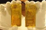 Giá vàng 24/10: Giảm khi lợi suất trái phiếu Mỹ leo thang, chờ đợi dữ liệu kinh tế Mỹ