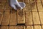 Vàng thế giới 24/7: Tăng giá khi Ấn Độ cắt giảm thuế nhập khẩu vàng