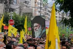 Những người ủng hộ Hezbollah vào ngày 22/9 tại đám tang của Ibrahim Aqil, chỉ huy Lực lượng Radwan và Mahmoud Hamad, một chỉ huy khác của Hezbollah. Ảnh: Getty Images