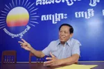 Lim Kimya, 74 tuổi, trong ảnh chụp năm 2017 là một nhà hoạt động và cựu thành viên Quốc hội Campuchia [Ảnh: Tang Chhin Sothy]
