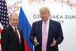 Tổng thống Nga Vladimir Putin và Tổng thống Hoa Kỳ Donald Trump tham dự cuộc họp bên lề hội nghị thượng đỉnh G20 tại Osaka, Nhật Bản ngày 28/6/2019. ẢNH: Sputnik/Mikhail Klimentyev/Kremlin 
