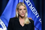 Tổng chưởng lý Hoa Kỳ Pam Bondi.