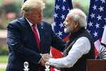 Trump bắt tay Modi trong cuộc họp báo chung tại Hyderabad House ở New Delhi vào ngày 25 tháng 2 năm 2020. Hình ảnh Getty.