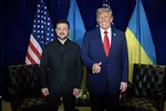Tổng thống Trump và Tổng thống Zelensky chụp ảnh trước cuộc gặp tại New York, bên lề kỳ họp Đại hội đồng LHQ khoá 80. Ảnh: Văn phòng Tổng thống Ukraine 