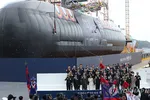 Lễ hạ thủy tàu diễn ra tại xưởng đóng tàu Hanwha Ocean ở Geoje. (Yonhap)