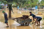 Chung tay giúp người dân ổn định cuộc sống sau bão lũ