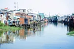 Cấp bách di dời nhà ven, trên kênh rạch