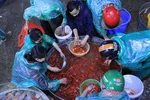 Chợ cá Sở Thượng nhộn nhịp trước Tết ông Công ông Táo