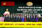 Các đồng chí lãnh đạo, nguyên lãnh đạo Đảng, Nhà nước và TPHCM cùng các đại biểu dự Đại hội Đảng bộ TPHCM. Ảnh: VIỆT DŨNG