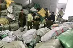 Bắt hơn 28 tấn quần áo “sida” ở Quảng Ninh