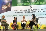 Lễ ra mắt “Một thời chân đất”.