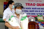 Những phần gạo nghĩa tình kịp thời hỗ trợ người dân khó khăn trong thời gian giãn cách xã hội