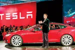 Thương hiệu Tesla nổi tiếng toàn cầu hiện nay đã được Elon Musk vực dậy khi nằm bên bờ vực phá sản vào năm 2008.