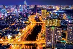 TPHCM về đêm nhìn từ trên cao. Ảnh: HOÀNG HÙNG