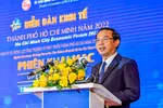  Bí thư Thành ủy TPHCM Nguyễn Văn Nên phát biểu tại Diễn đàn kinh tế TPHCM 2022.