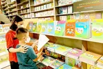 Gánh nặng sách giáo khoa đầu năm học mới