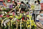 Khách mua hoa, quà tặng dịp 20-10 tăng mạnh